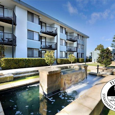 Lodestar Waterside Apartments Пърт Екстериор снимка