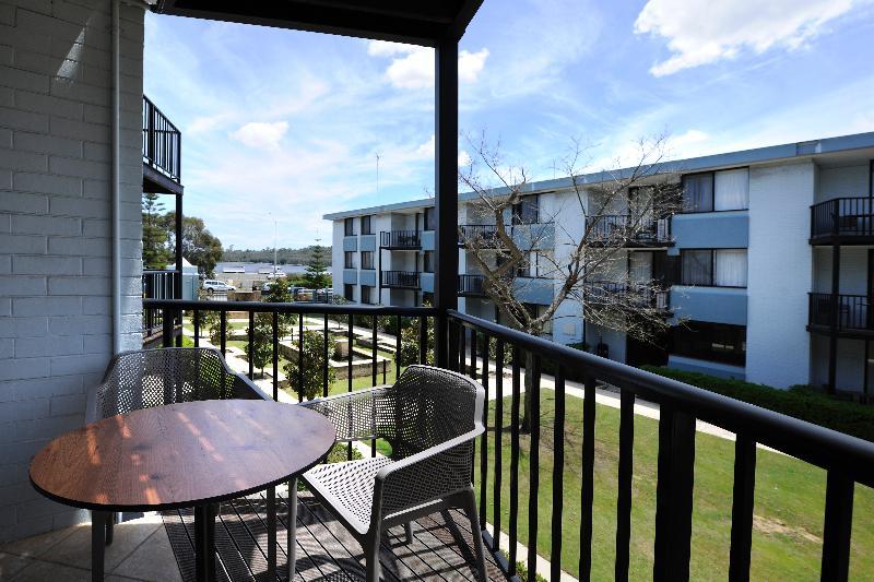 Lodestar Waterside Apartments Пърт Екстериор снимка