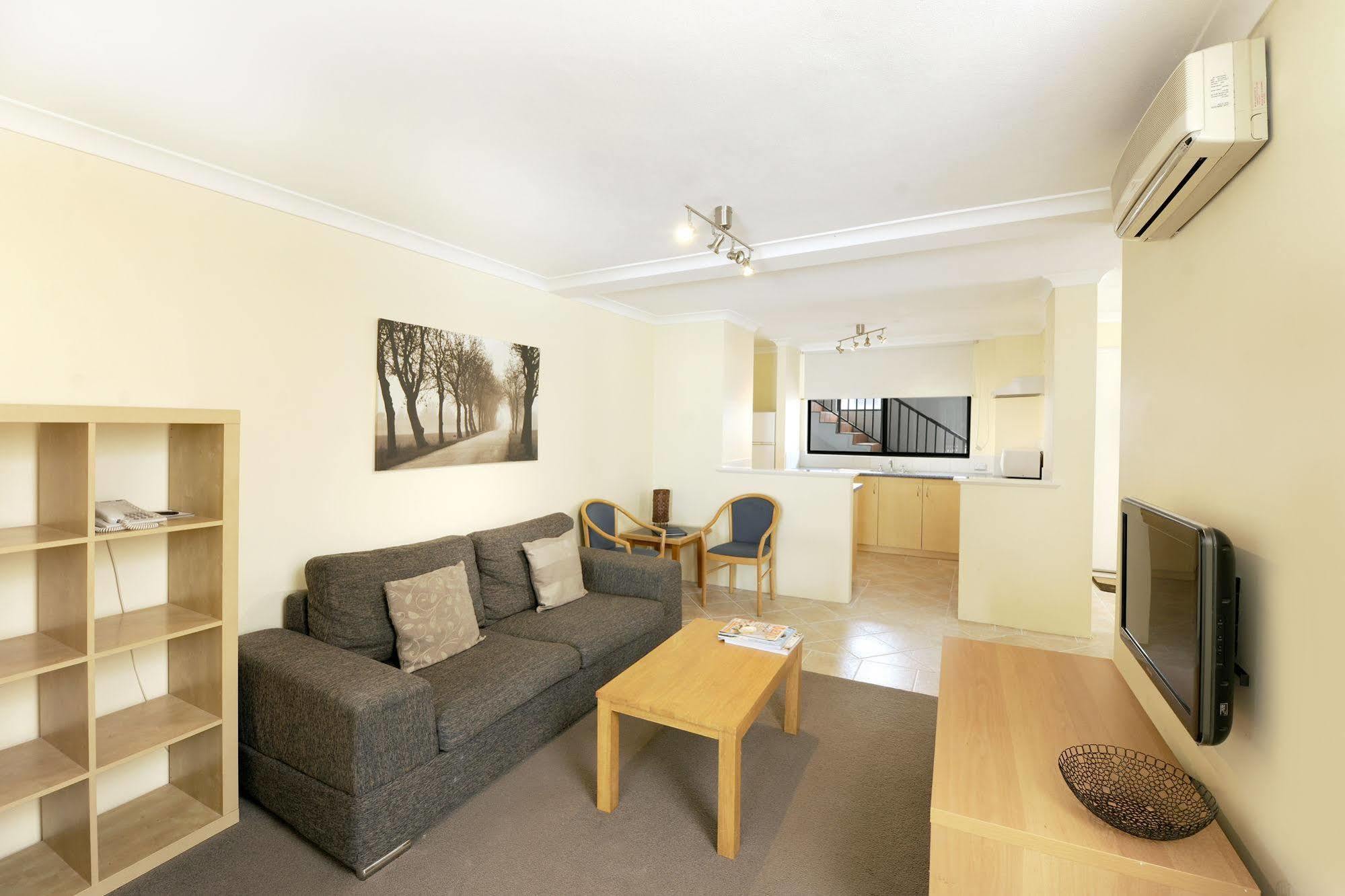 Lodestar Waterside Apartments Пърт Екстериор снимка