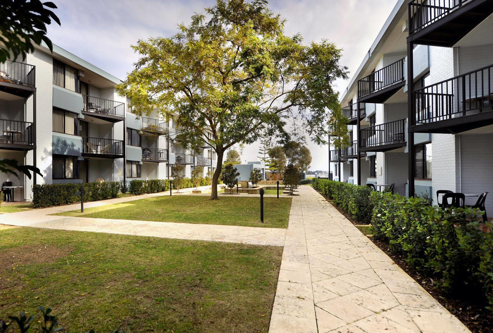 Lodestar Waterside Apartments Пърт Екстериор снимка