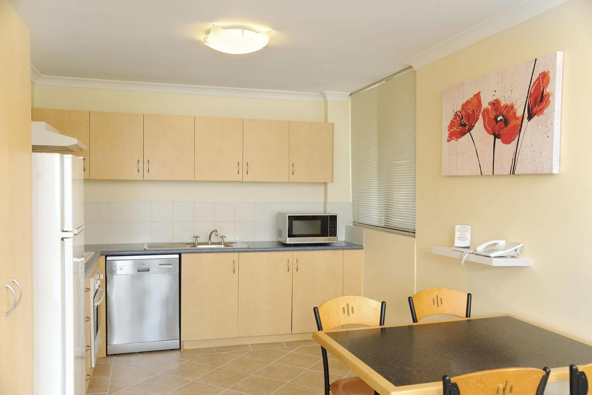 Lodestar Waterside Apartments Пърт Екстериор снимка